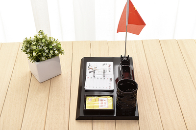 2017臺(tái)歷定制商務(wù)禮品辦公筆筒創(chuàng)意高檔紅木臺(tái)歷架設(shè)計(jì)印logo筆筒